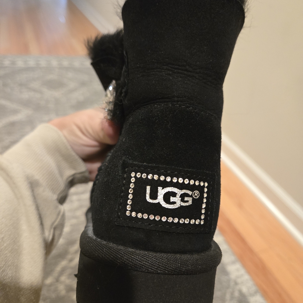 UGG Mini Bailey Button Bling Boot - Picture 4 of 6